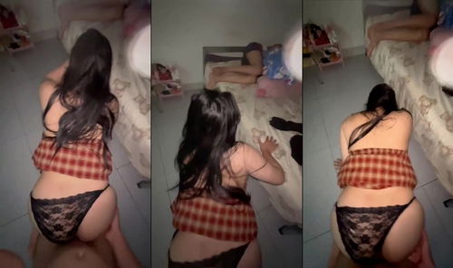 Sang nhà bạn nhậu rồi nhậu luôn vợ bạn dưới sàn lúc nó ngủ say trên giường